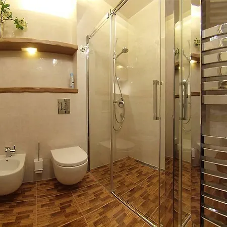 Apartament Rose *